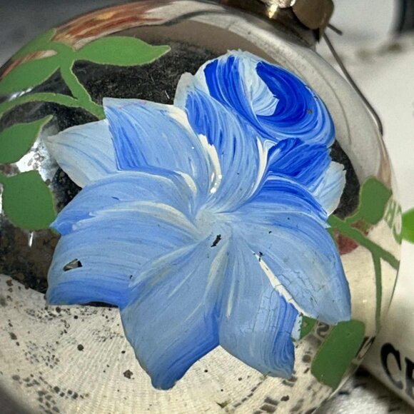 MCM hand painted mercury glass Christmas ornament - Picture 5 of 10